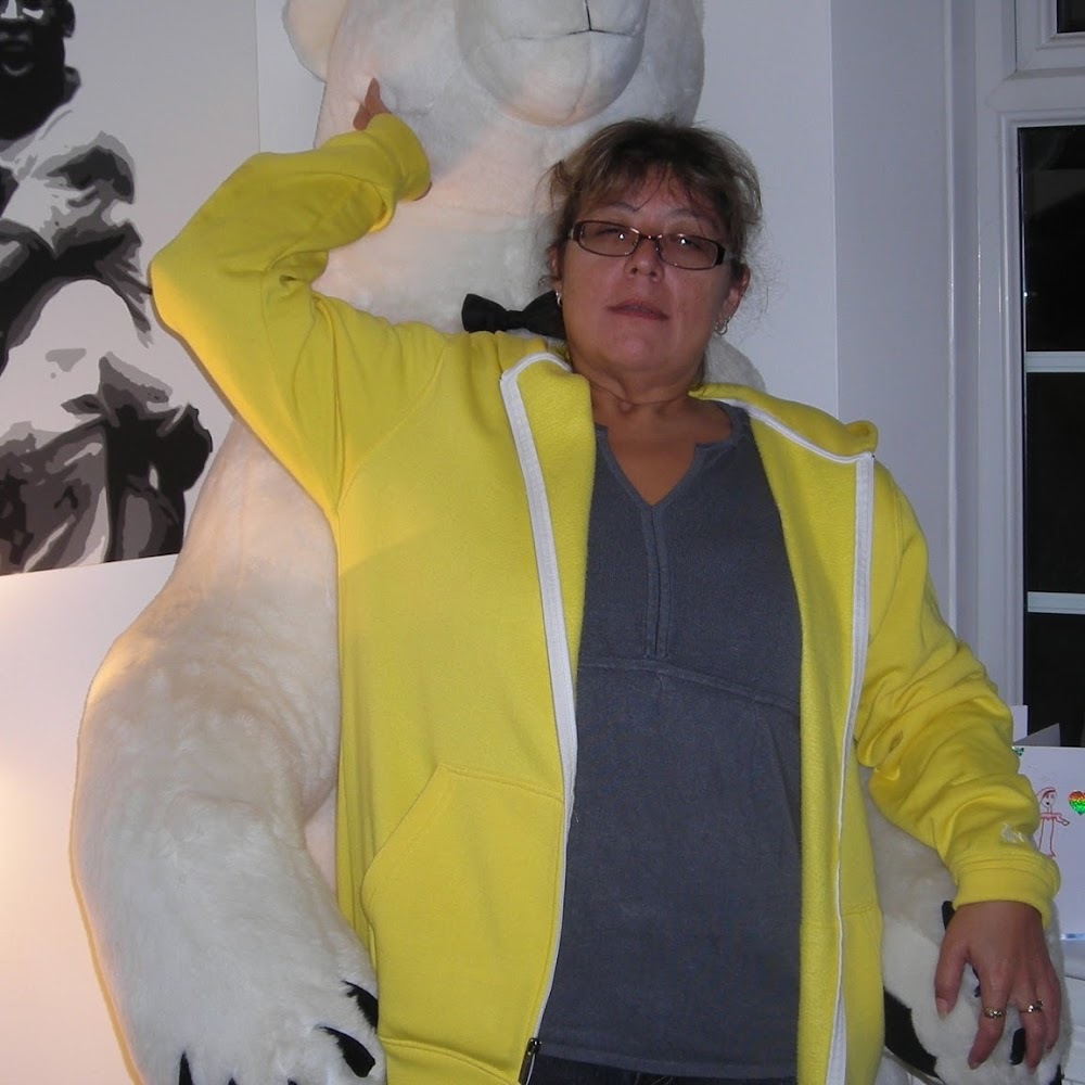 Meet your Posher, Denise